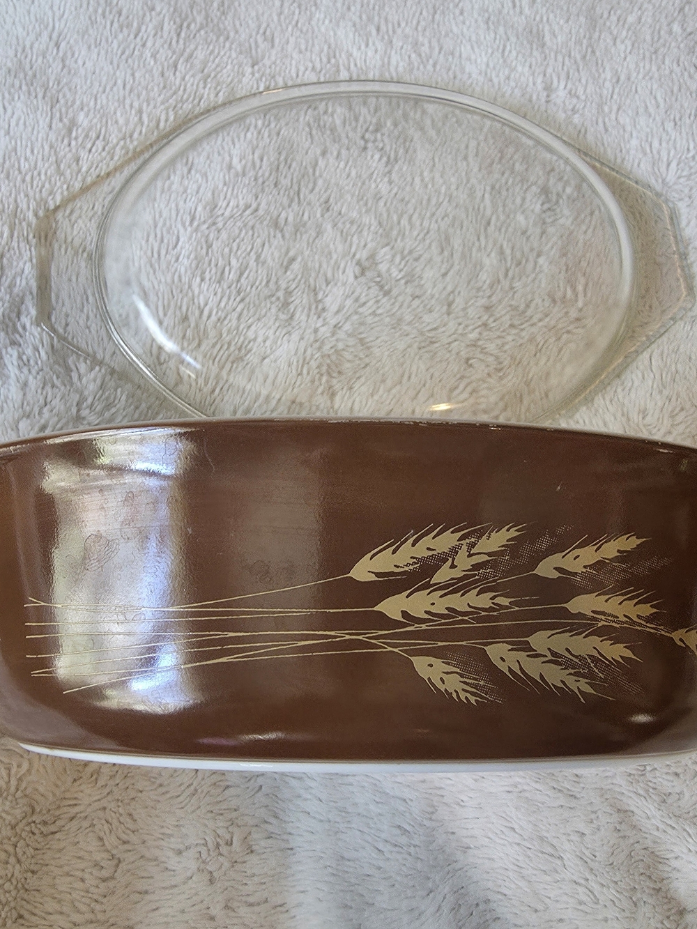 Pyrex Brown Casserole Dish with Gold Wheat Motif and Clear Lid